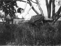 mom-on-swing-1927