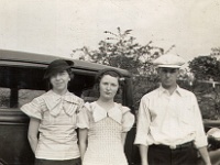 Young-Helen-with-friends-n-Vintage-Auto